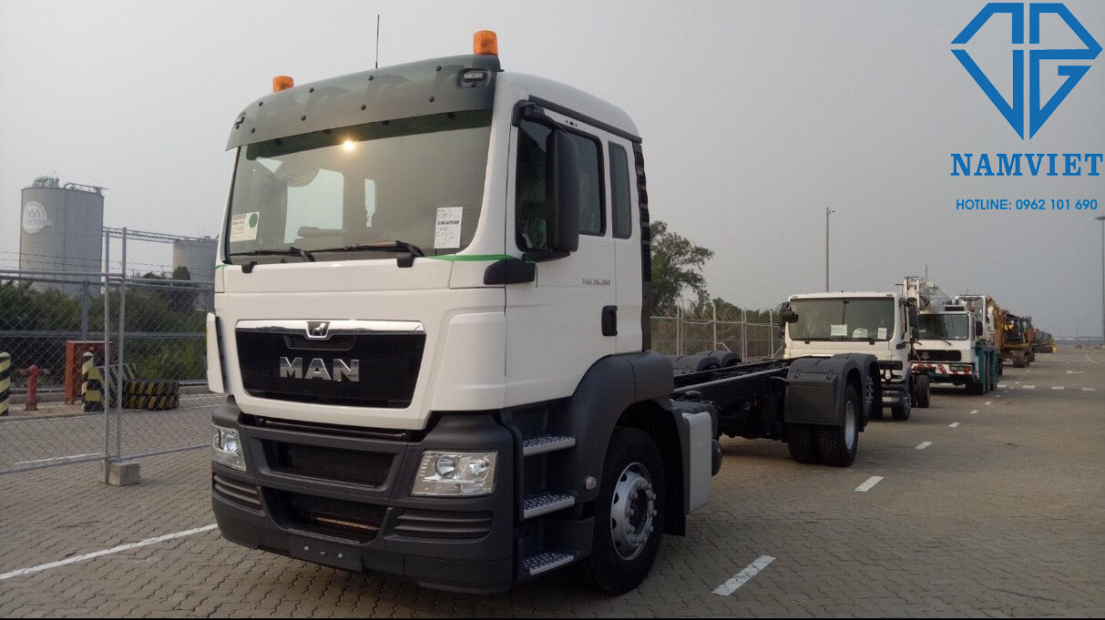 xe tải MAN TGS 26.360 6x2 - tải 14.000kg