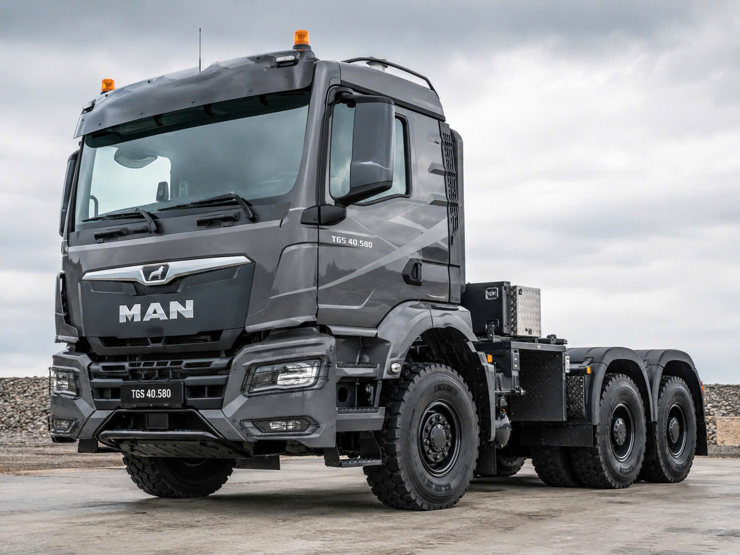 Xe đầu kéo MAN TGS 40.580 6x4 sức kéo 180 Tấn