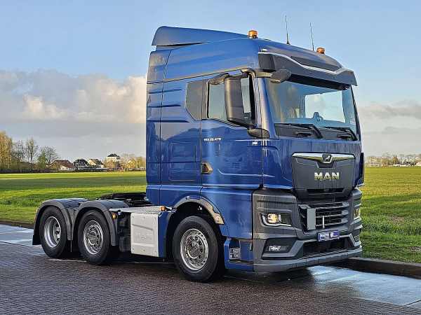 Xe đầu kéo MAN TGX 33.580 6x4 Sức kéo 180 tấn